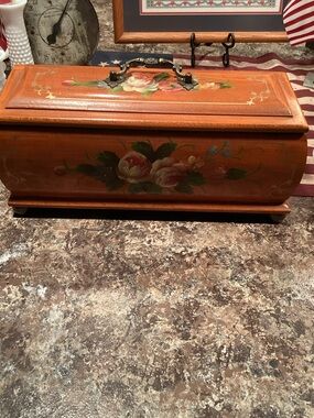 Vintage Hand Painted Wooden Box Floral Design w/ Lid Storage Decor Velvet Lined